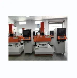 Machine d'électroérosion à fil CNC rapide de haute qualité Dk7740 Machine de découpe de fil d'électroérosion à fil