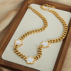 Conjunto <span class=keywords><strong>de</strong></span> joyería <span class=keywords><strong>de</strong></span> moda <span class=keywords><strong>de</strong></span> cadena cubana chapada en <span class=keywords><strong>oro</strong></span> <span class=keywords><strong>de</strong></span> 18K sin deslustre, collar <span class=keywords><strong>de</strong></span> flores <span class=keywords><strong>de</strong></span> trébol <span class=keywords><strong>de</strong></span> cinco hojas <span class=keywords><strong>de</strong></span> acero inoxidable, pulsera <span class=keywords><strong>para</strong></span> <span class=keywords><strong>mujer</strong></span> - Product Image 1