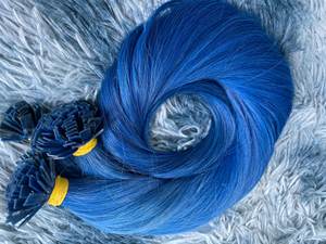 Extensions de cheveux Ice Blue Flat Tip Extensions élégantes et vibrantes à pointe plate pour des looks audacieux et créatifs et des installations de qualité salon - Product Image 5