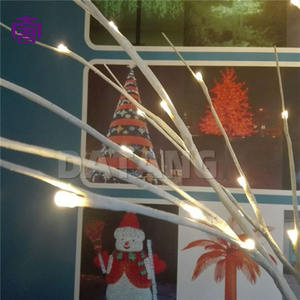 Exquisita Lámpara LED Impermeable para Exteriores con Forma de Abedul, Adorno Refinado para Paisajes de Parques, Decoración para Jardín y Patio en Venta - Product Image 2