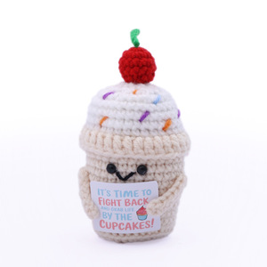 Éxito de ventas transfronterizo: Pastel de cumpleaños de ganchillo hecho a mano, tarjetero de energía positiva, postre, bubble tea, muñeco de hilo - Product Image 1