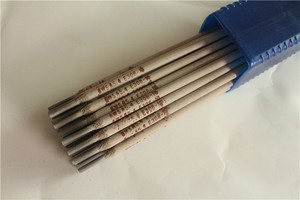 Varilla de soldadura de acero al carbono AWS 2,5mm 3,15mm Varilla de <span class=keywords><strong>electrodo</strong></span> de soldadura Palos Humo bajo Little Splash E6011 3,15 Varilla de soldadura E7010 - Product Image 4