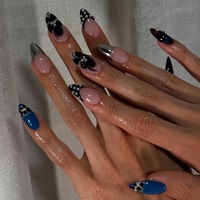 Offre Spéciale : Faux Ongles Gothiques en Velours à Coller, 24 Pièces, Forme Cercueil Moyenne, Motif Rose Noire et Dentelle, Thème Dark Romance, Vente en Gros