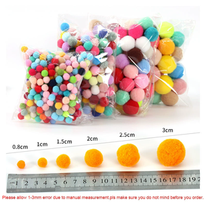500 pièces de pompons rouges de 8 mm à 30 mm, couleur unie, pompons en fourrure en vrac avec boîte, ensemble de pompons pour l'artisanat, les arts, le bricolage, les décorations créatives - Product Image 2