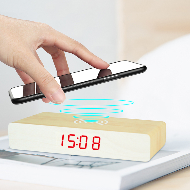 2 in 1 Evertop Modern Wooden Smart Digital Desk Clock Wireless Charging Led Clock Digital Temperature Table Alarm Clock