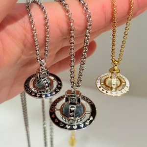 Collana con Ciondolo Pianeta Orb [Collaborazione NANA] della VVN Empress Vivienne, Girocollo Minimalista di Lusso per Donne - Product Image 3