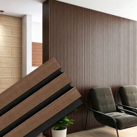 Panneau acoustique flexible en lattes de bois au design moderne, panneau mural en lattes de bois pliable en feutre PET pour la décoration de colonnes circulaires