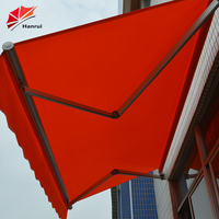 Auvent rétractable moderne en alliage d'aluminium avec voile en polyester enduit de PU, pare-soleil pliable pour usage commercial extérieur