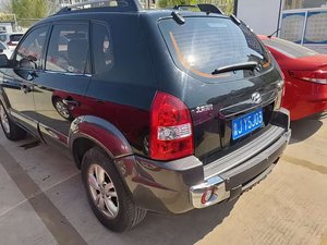 Hyundai Tucson 2009 Édition Fashion 2.0L Essence Manuelle 2RM Conduite à Gauche Euro 4 <span class=keywords><strong>Voiture</strong></span> d'occasion Toit ouvrant Jantes en alliage - Product Image 5