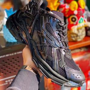 Baskets de luxe de créateur pour hommes, qualité supérieure, style vintage, décontractées, pour la course, le sport et la marche, avec fonction de suivi LED - Product Image 2