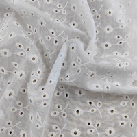 Vente en gros de tissu en dentelle brodée 100% coton avec broderie florale et florale tissée pour robes de mariée et accessoires pour femmes