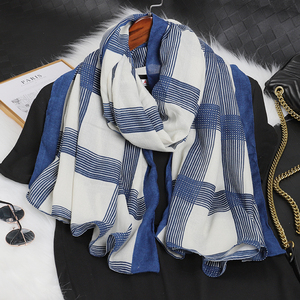 Nuovissimo Design <span class=keywords><strong>di</strong></span> Foulard, Sciarpe e Stole alla Moda per Donne, Bandana <span class=keywords><strong>di</strong></span> Lusso, Sciarpa Morbida in Cotone Ricamato per l'Inverno - Product Image 2