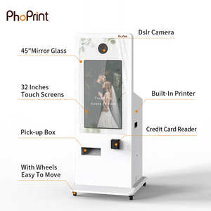 Phoprint Photo Booth Écran tactile Paiement par carte de crédit Self Service Miroir Photo Booth à louer - Product Image 2