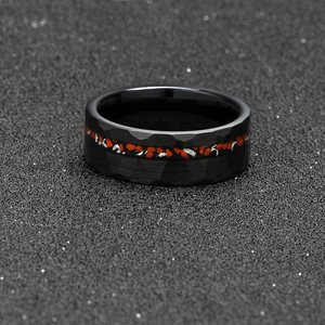 Bague alternative en tungstène <span class=keywords><strong>noir</strong></span> texturé martelé pour homme avec incrustation de météorite et d'os de dinosaure Bague en carbure de tungstène plaqué <span class=keywords><strong>noir</strong></span> - Product Image 5