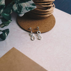Eleganti Orecchini Lunghi a Nodo Infinito per Donne, Gioielli di Moda Romantici - Product Image 4