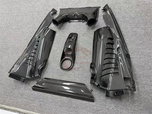غطاء مدخول المحرك من ألياف الكربون الجاف عالي الجودة طراز OEM لـ Ferrari GTB - Product Image 5