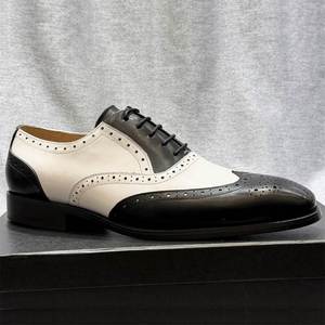 Nouvelle Collection Printemps-Automne 2025 – Chaussures en Cuir Brogue Européennes pour Hommes, Style Business Décontracté, Bout Pointu, Lacets, Noir Pur, Rehaussantes - Product Image 3