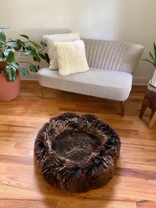 ペット用羊皮ベッド（犬用敷物、猫用敷物）ニュージーランド・オーストラリア産の本物の羊皮毛皮素材 - Product Image 4