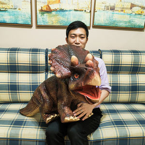 Équipement de parc à thème intérieur 2026 : Marionnette réaliste de dinosaure à commande manuelle - Product Image 1