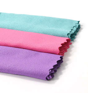 ผ้าขนหนูออกกำลังกายแบบพิมพ์ลายขายส่ง ซับเหงื่อ แห้งเร็ว รับทำโลโก้ สำหรับยิม โยคะ วิ่ง เดินป่า หลายสี หลายขนาด - Product Image 6