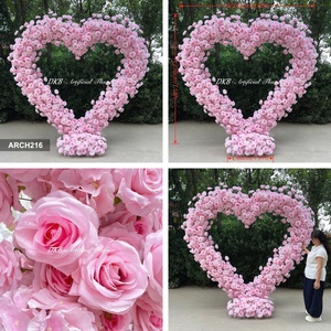 Arco de Flores en Forma de Corazón Hecho a Mano para Propuesta de Matrimonio, Decoración Floral para el Día de San Valentín - Product Image 3
