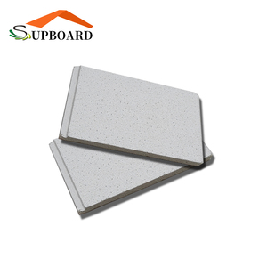Tablero de techo de fibra mineral acústica Rh90 suspendido de <span class=keywords><strong>aislamiento</strong></span> térmico eficiente para techo - Product Image 1