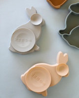 Nouvelle assiette à ventouse en silicone de qualité alimentaire pour enfants, vaisselle pour bébé, passe au micro-ondes et au lave-vaisselle