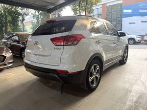 Auto Usata Hyundai Ix25 <span class=keywords><strong>1</strong></span>.6GLS 2017 con Trasmissione Semi-Automatica Intelligente, SUV Economico e Conveniente con Guida a Sinistra - Product Image 5