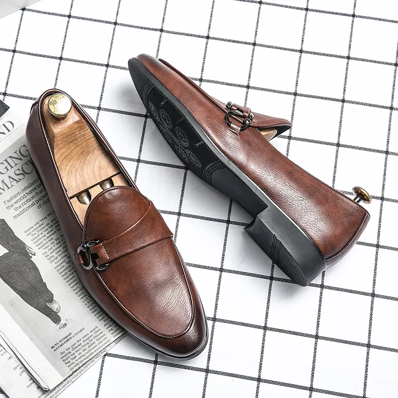 2023 cinturino doppio monaco da uomo di vendita caldo Slip On mocassino in vera pelle Oxford Plain Toe Classic Casual comode scarpe eleganti