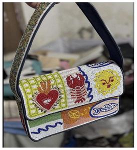 Bolso de Hombro Estiloso Vintage Hecho a Mano con Cuentas, Monedero Colorido y Cartera de Bolsillo con Correa de Cadena para Adolescentes - Product Image 4