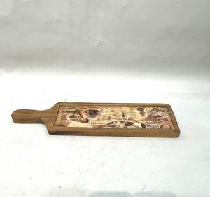 Keeper Small Things celebra la utilidad silenciosa y la colección de objetos con forma de tabla de madera para rituales cotidianos. - Product Image 2