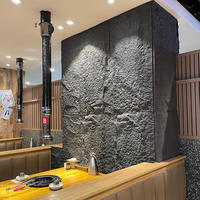 Vente en gros de panneaux artificiels 3D étanches pour la décoration intérieure et extérieure Panneau mural en pierre PU avec galets de granit