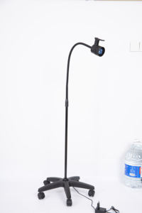 Портативная галогенная лампа для осмотров в хирургии, ветеринарии и гинекологии. Мобильный осветитель для осмотров, хирургический светильник - Product Image 3