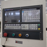 Tour CNC horizontal CK6150-1000 avec commande Fanuc/GSK, 2 axes, tourelle porte-outils automatique pour le tournage d'arbres