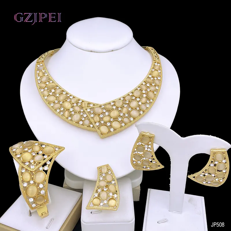 African Dubai Gold Jewelry Nigerian Crystal Necklace Hoop Earrings Anel Mulheres Italiano Bridal Jewelry Sets Acessórios Do Casamento