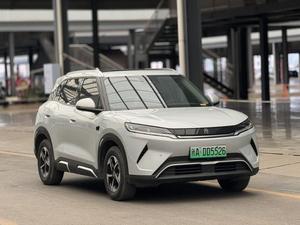 USD 2025 BYD YUAN UP 401KM BEYOND EDITION SUV de 5 Puertas y 5 Asientos, Eléctrico Puro, Full Opción, 2WD para Uso Personal, Blanco sobre Blanco - Product Image 3