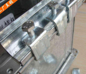 حافة زاوية بقناة واحدة لنظام التكييف من الزنك مع سطح مطلي بالزنك قوس رف واحد - Product Image 2