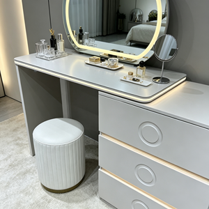 Conjunto de tocador moderno blanco con espejo redondo iluminado y gabinete de 3 cajones - Product Image 2