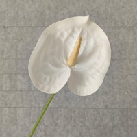 Künstliche Weiße Blumen für Brautpartys und Gartendekoration