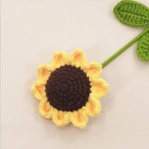 باقة زهور صناعية أنيقة مصنوعة يدويًا من الصوف المحبوك، زينة دائمة صديقة للبيئة - Product Image 6