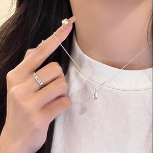 Collier haut de gamme en argent pur S925, petites perles d'argent, style extrêmement simple, tempérament de niche, matériau principal platine - Product Image 2