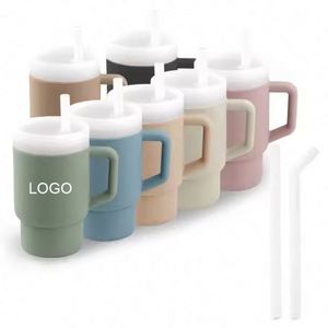 Vaso de Silicona para Bebés con Logotipo Personalizado, en Oferta, Adorable Mini Vaso con 2 Pajitas, de Buena Calidad, para Niños Pequeños - Product Image 1
