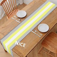 Deminonbinary Chemin de table imprimé en polyester, série arc-en-ciel gay personnalisée, idéal pour la mise en scène de fêtes à thème, la décoration de la salle à manger à la maison