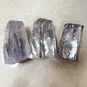 Piedras de Circonia Cúbica Sintética Creada en Laboratorio, en Bruto, a Granel, Gemas sin Cortar, con Efecto de Juego de Color y Fuego, Tamaños Personalizables, para Encerar y Engrasar - Product Image 1