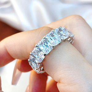 Bague de luxe plaquée or avec diamants CZ 3A pour femmes - Product Image 2