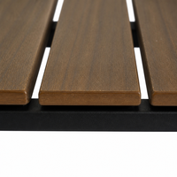 Mesa de Bistro Cuadrada Extensible Negra Mate con Superficie de Listones de Madera para Cafetería, Patio, Jardín, Entretenimiento al Aire Libre