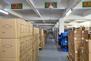 عالية الجودة <span class=keywords><strong>2</strong></span>.0 V السيارات 3X1 <span class=keywords><strong>HDMI</strong></span> التبديل 3x1 <span class=keywords><strong>4</strong></span> K * <span class=keywords><strong>2</strong></span> K 1080 P 3D <span class=keywords><strong>3</strong></span> المدخلات 1 إخراج الجلاد مربع مع IR عن بعد - Product Image 4