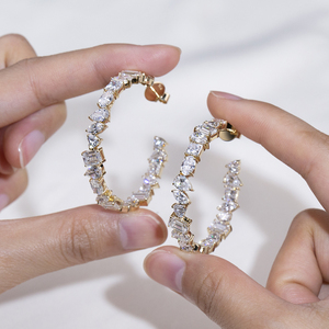 ต่างหูเพชรทองคำขาว 14K รุ่น MSE-952 จาก Messi Jewelry สำหรับผู้หญิง - Product Image 1