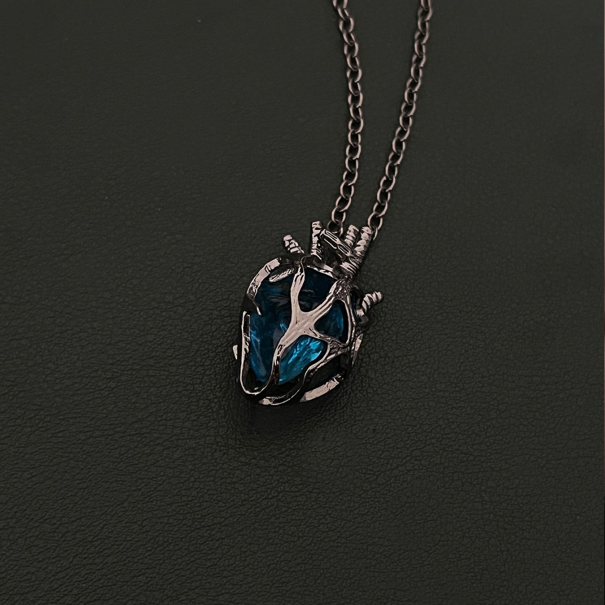 Cuore nero-blu