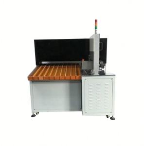 Machine de tri et de séparation de cellules Li-Ion 21700 à 10 canaux à usage courant pour la fabrication de batteries au lithium-ion 18650 - Product Image 1